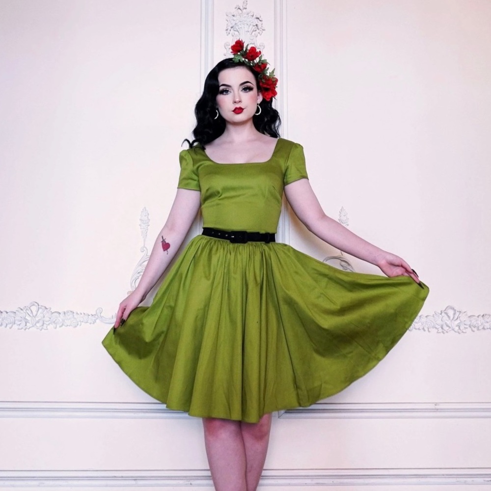 Pinup Girl: LARA DRESS IN OLIVE COTTON SATEEN | LAURA BYRNES DESIGN